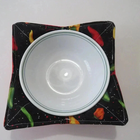 Microwave Bowl Cozy Reversibe Peppers and Red Cotton Fabric - Picture 3 of 4